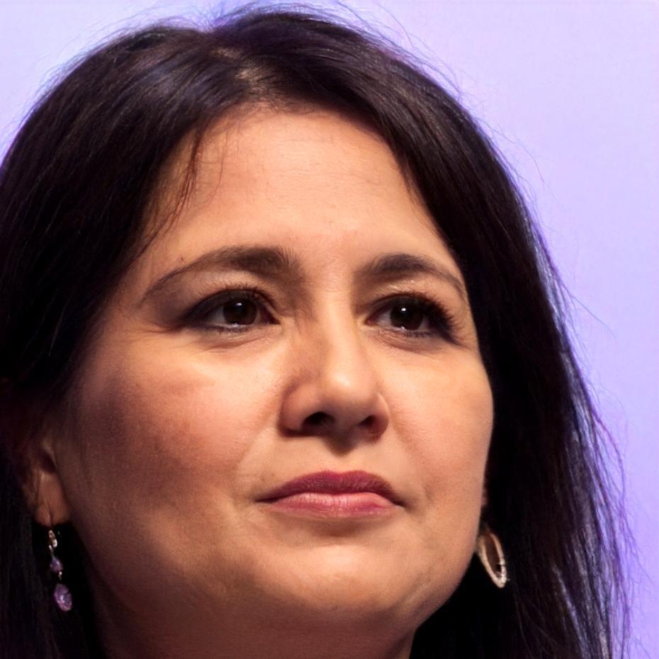 Elena Vega, Consultora de Estrategia Financiera